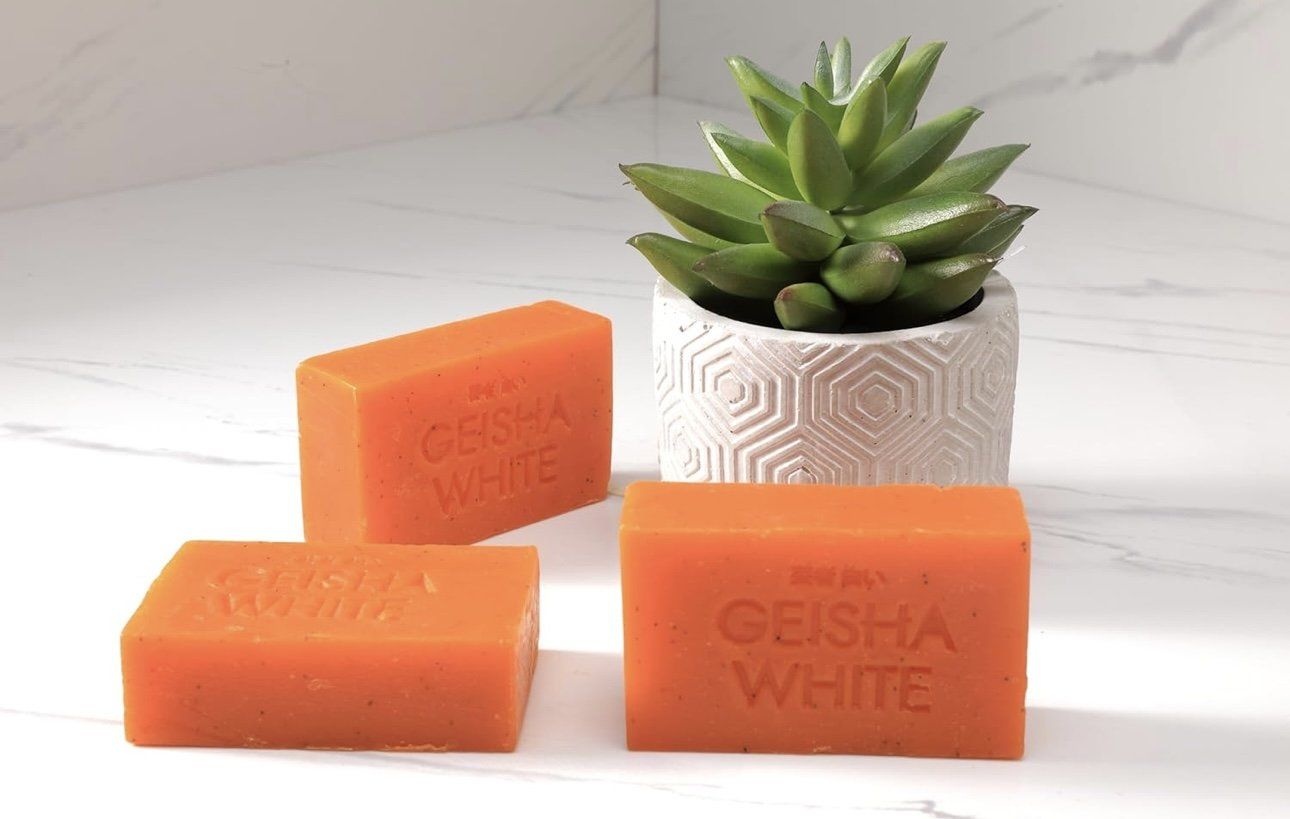 Geisha White Intense Brightening Soap (3pcs)